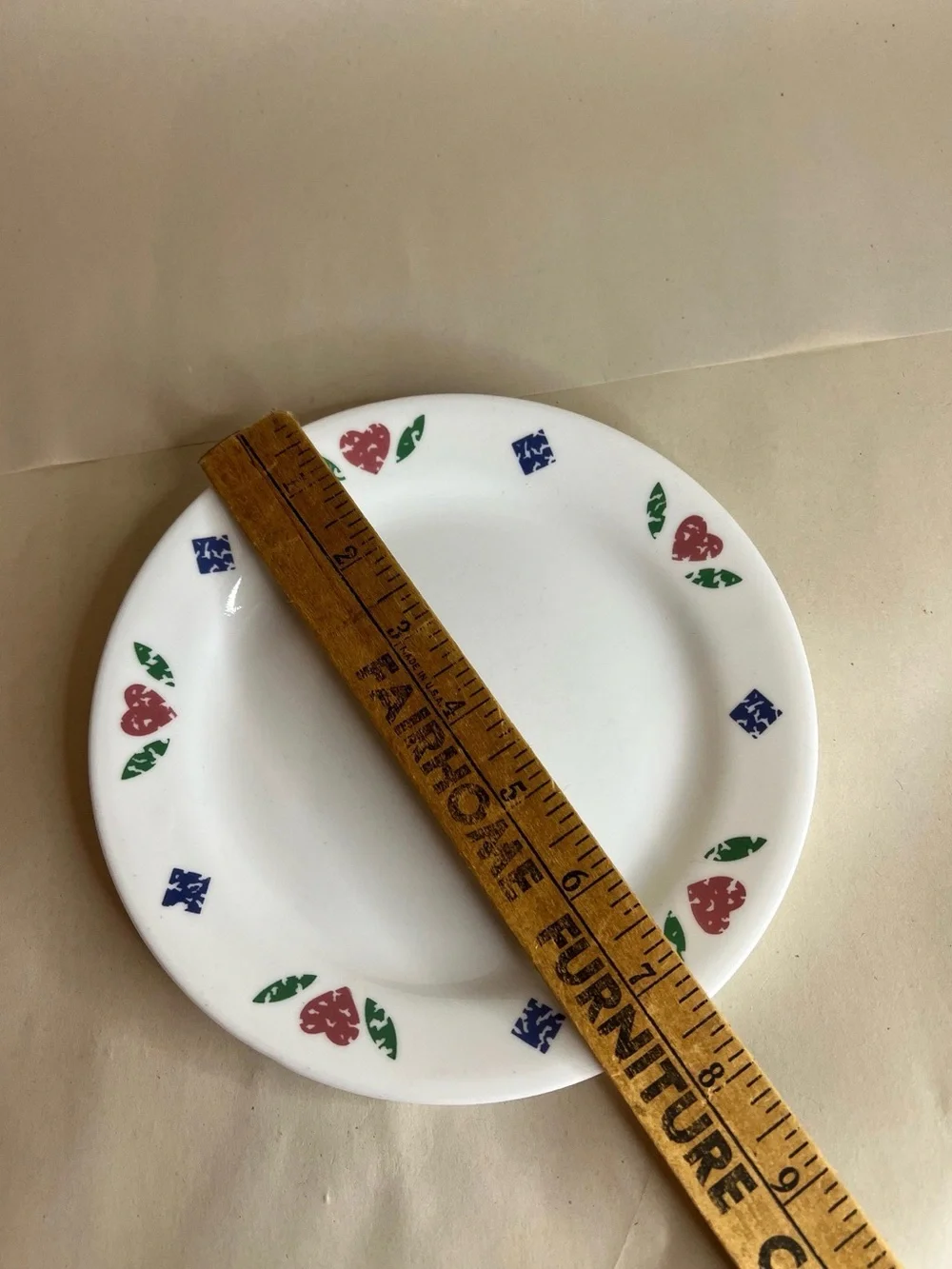 Vintage Corelle White Ceramic salad/ dessert Plate Quilt Heart pattern 1994